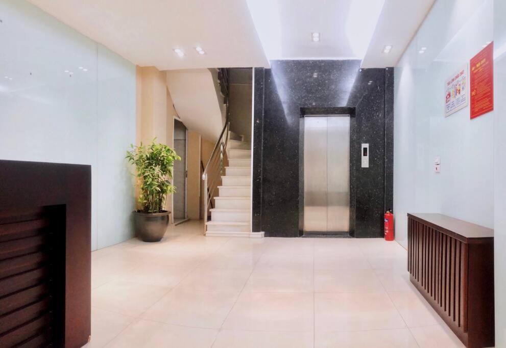 2 Beds - Elevator- Nearby Old Quarter Apartment *